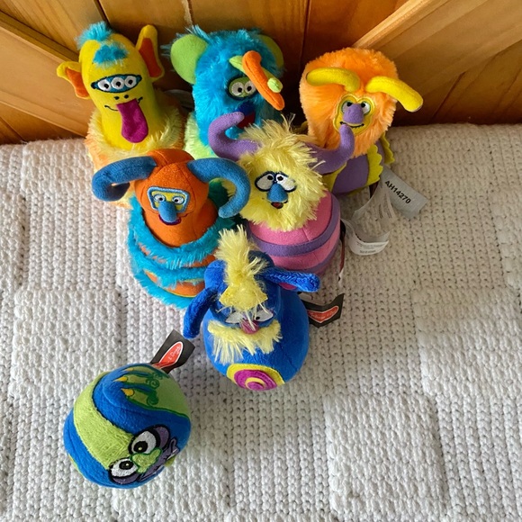 Melissa & Doug Fuzzy Monster Bowling Set - Picture 2 of 12